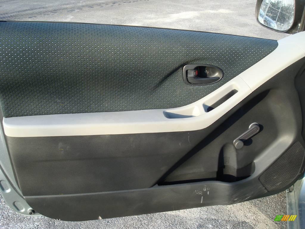 2007 Yaris 3 Door Liftback - Meteorite Metallic / Dark Charcoal photo #13