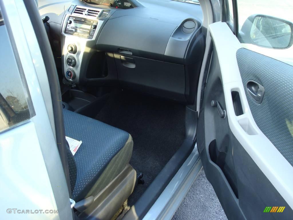 2007 Yaris 3 Door Liftback - Meteorite Metallic / Dark Charcoal photo #14