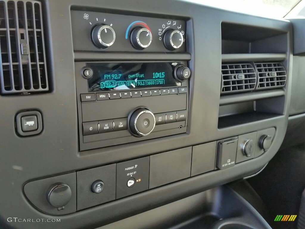 2017 GMC Savana Van 3500 Cargo Controls Photos