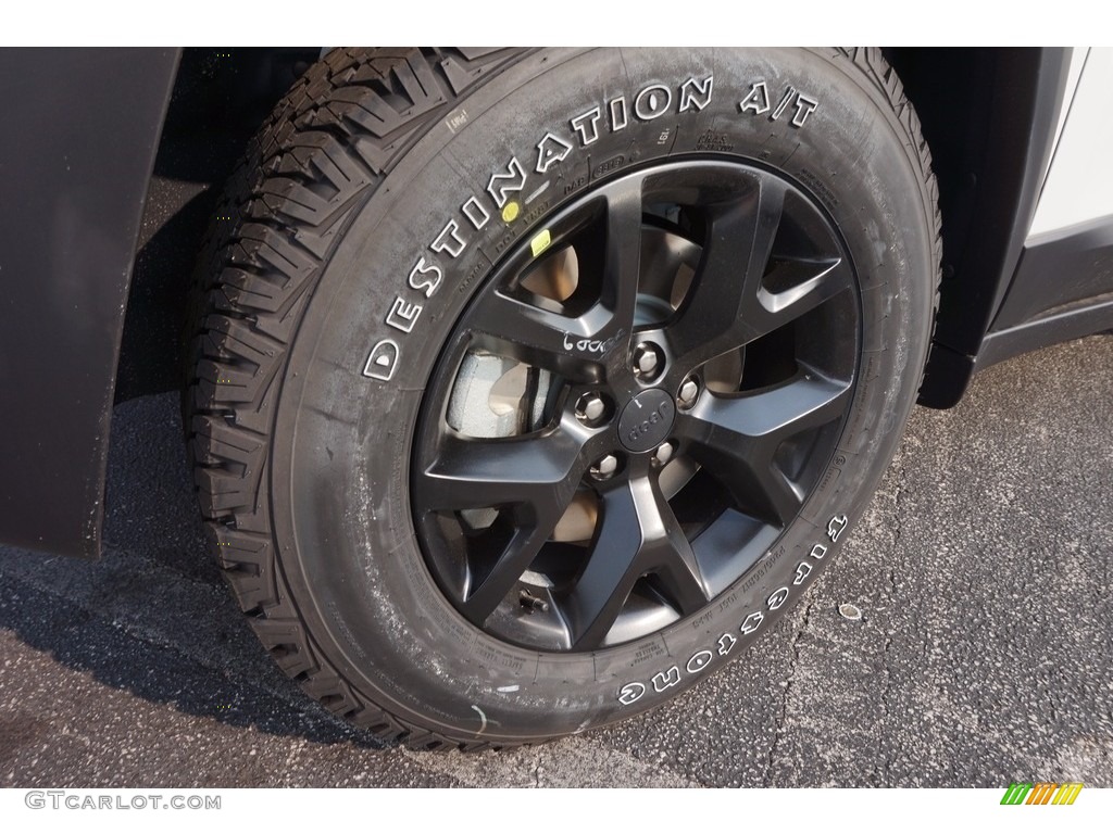 2017 Cherokee Trailhawk 4x4 - Bright White / Black photo #5