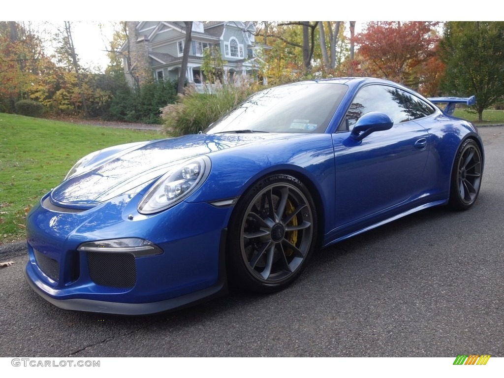 Sapphire Blue Metallic Porsche 911