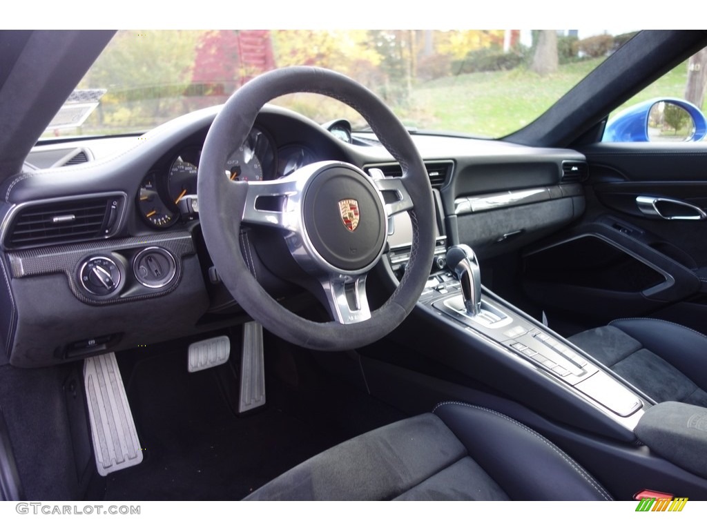 2015 Porsche 911 GT3 Black w/Alcantara Dashboard Photo #116998349