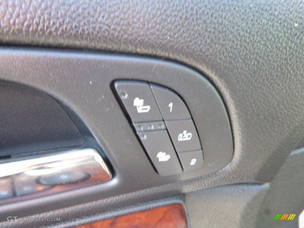 2010 Suburban LT 4x4 - Sheer Silver Metallic / Ebony photo #19