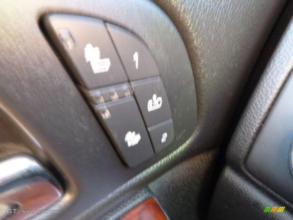 2010 Suburban LT 4x4 - Sheer Silver Metallic / Ebony photo #24