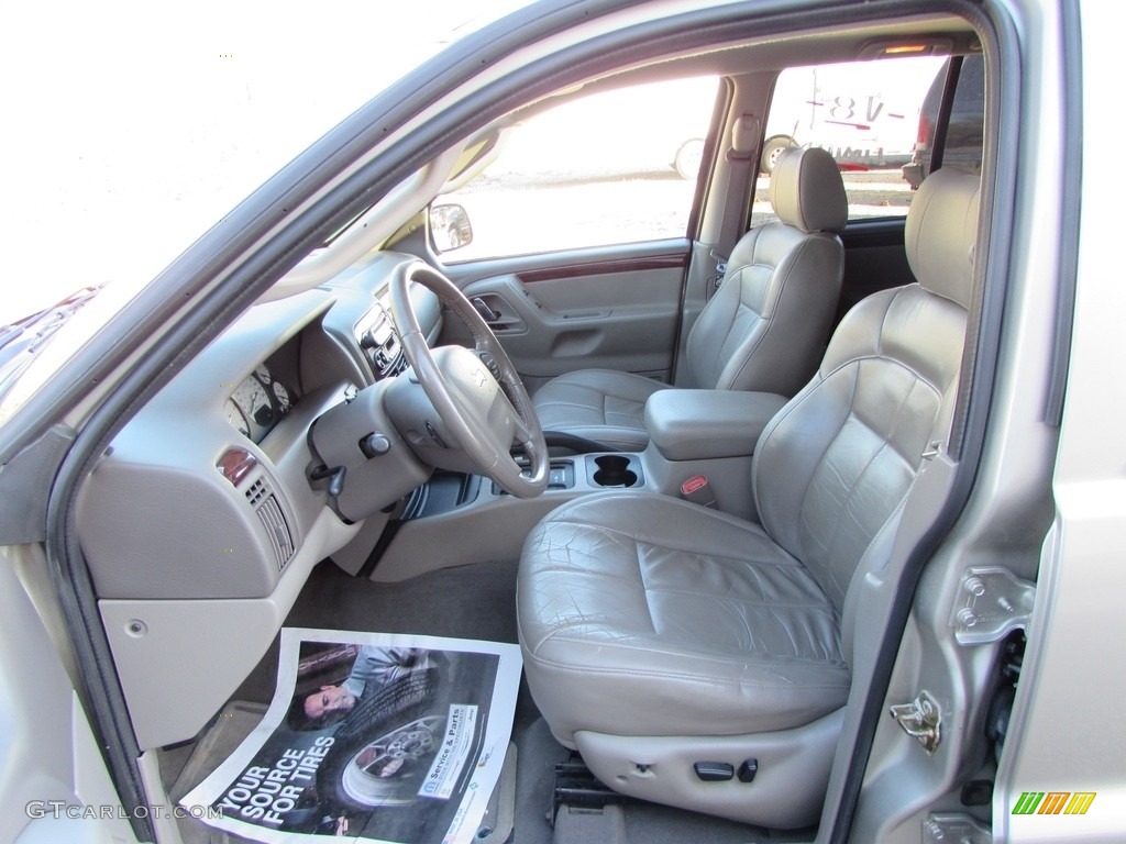 2004 Grand Cherokee Limited 4x4 - Light Khaki Metallic / Sandstone photo #25