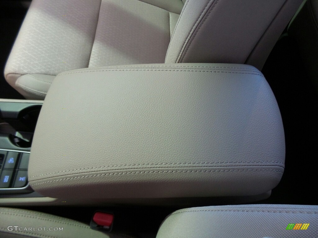 2017 Tucson Sport AWD - Dazzling White / Beige photo #30