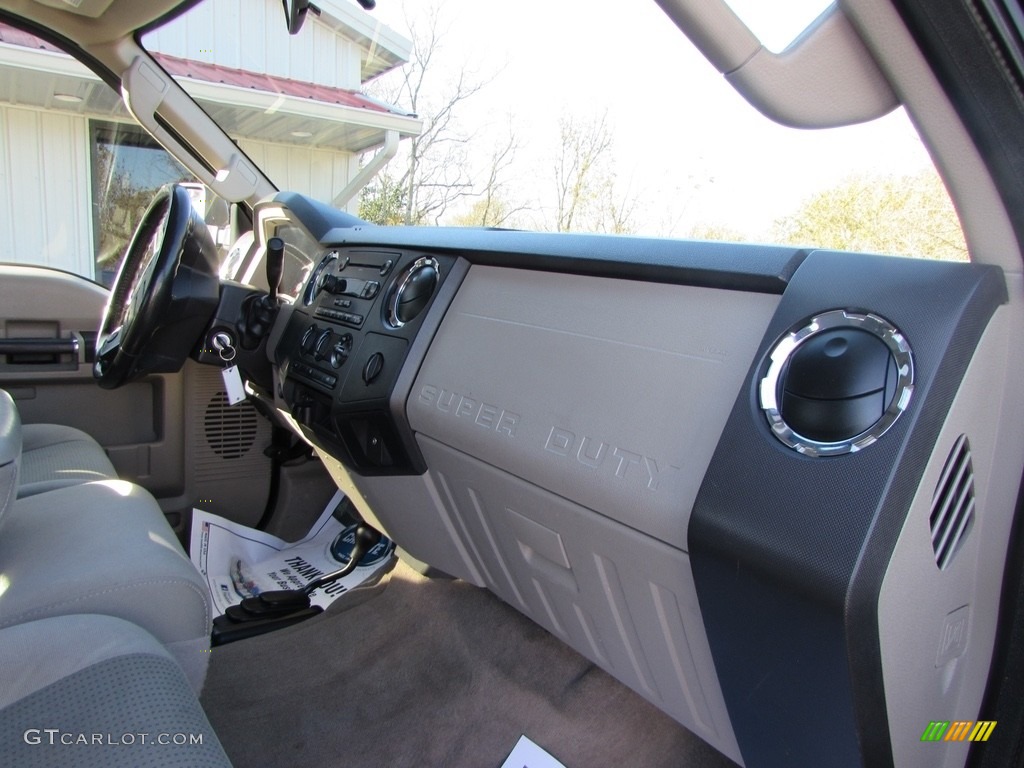 2008 F250 Super Duty XLT Crew Cab 4x4 - Dark Shadow Grey Metallic / Medium Stone photo #21
