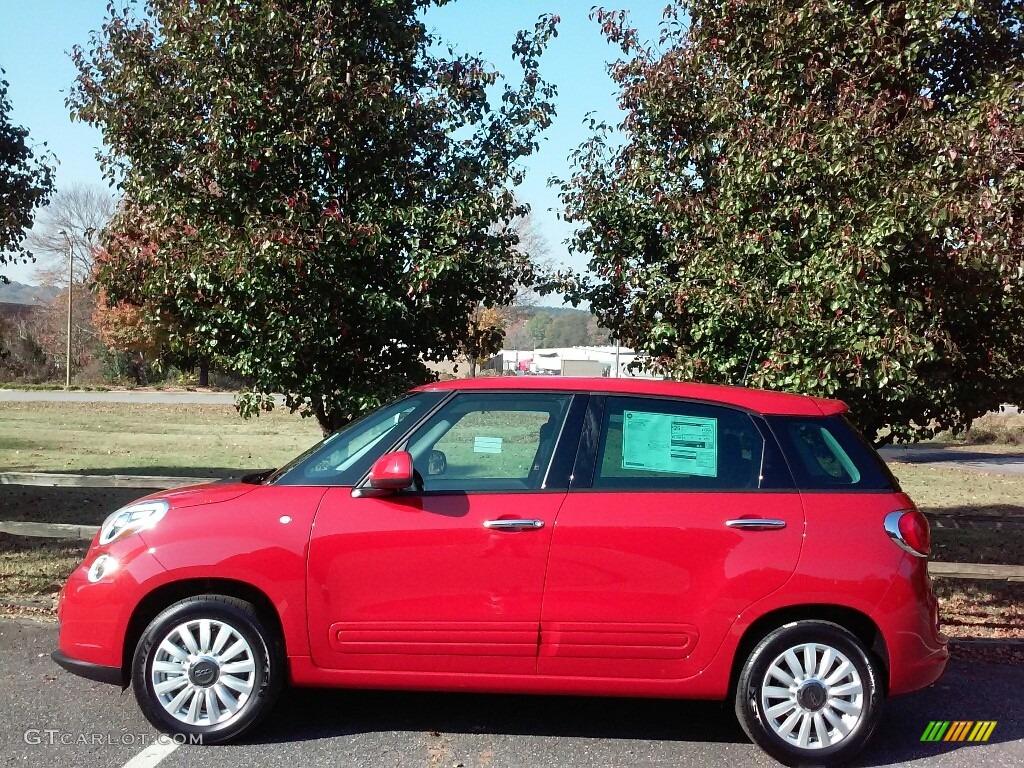 Rosso (Red) Fiat 500L