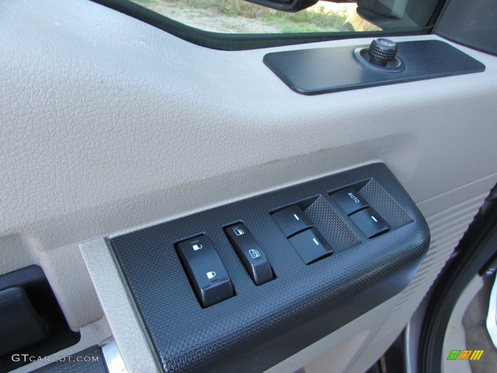 2008 F250 Super Duty XLT Crew Cab 4x4 - Dark Shadow Grey Metallic / Medium Stone photo #38