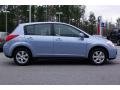 2009 Arctic Blue Nissan Versa 1.8 SL Hatchback  photo #5