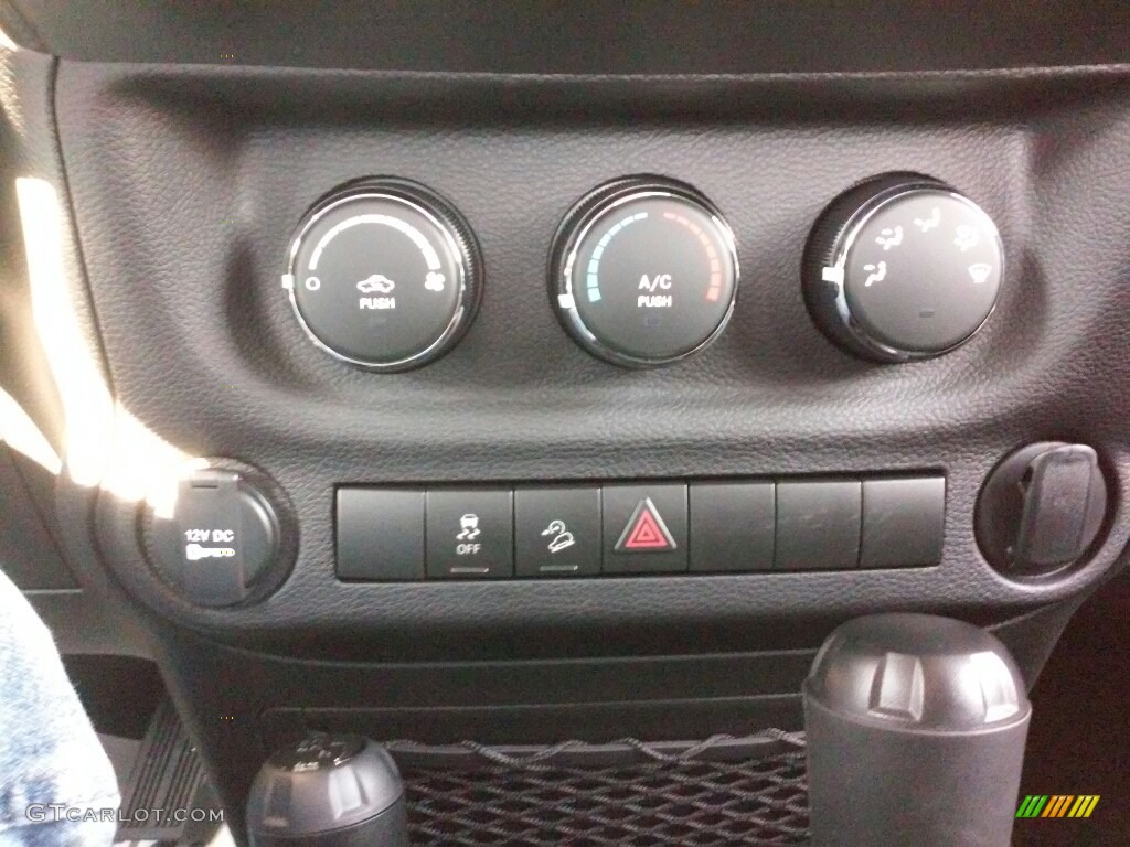 2017 Wrangler Sport 4x4 - Bright White / Black photo #18