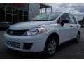 2009 Fresh Powder Nissan Versa 1.6 Sedan  photo #2