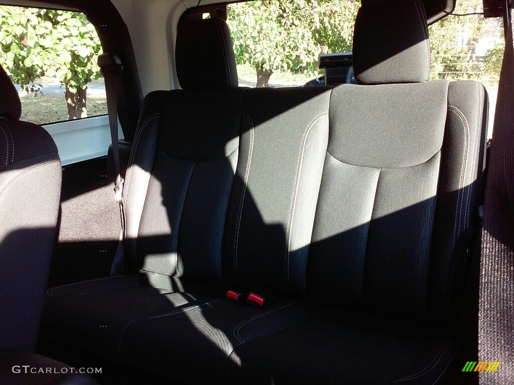 2017 Wrangler Rubicon 4x4 - Black / Black photo #10