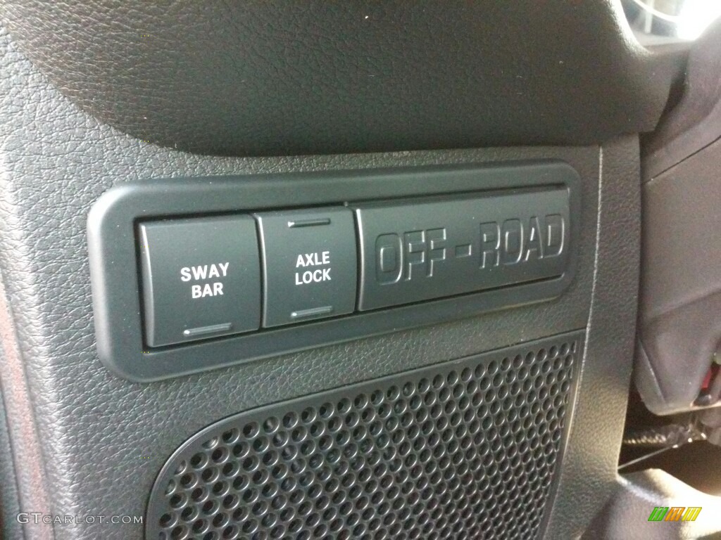 2017 Wrangler Rubicon 4x4 - Black / Black photo #15