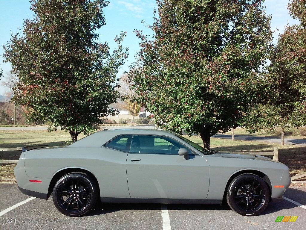 Destroyer Grey 2017 Dodge Challenger SXT Exterior Photo #117003503