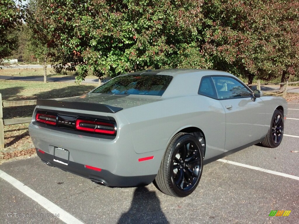 2017 Challenger SXT - Destroyer Grey / Black photo #6