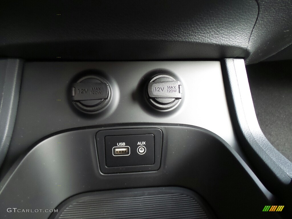 2017 Hyundai Santa Fe Sport 2.0T Ulitimate AWD Controls Photo #117004193