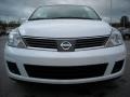 2009 Fresh Powder Nissan Versa 1.8 SL Hatchback  photo #3