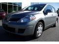 Magnetic Gray - Versa 1.8 S Hatchback Photo No. 2