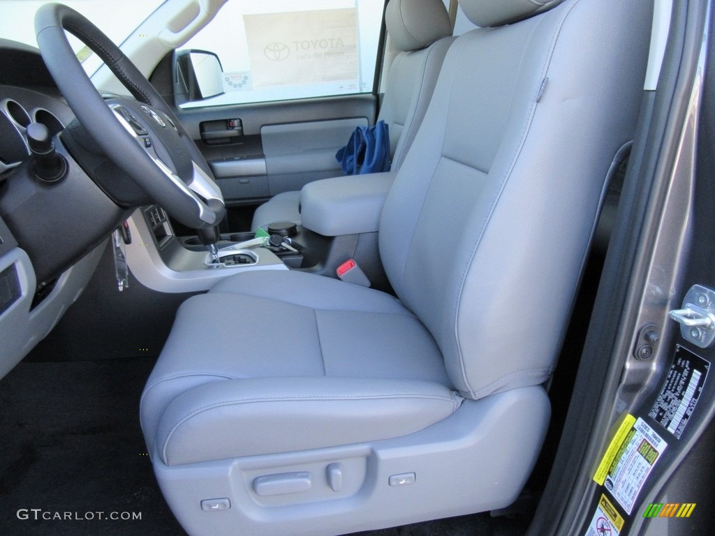2017 Toyota Sequoia SR5 4x4 Front Seat Photo #117006911