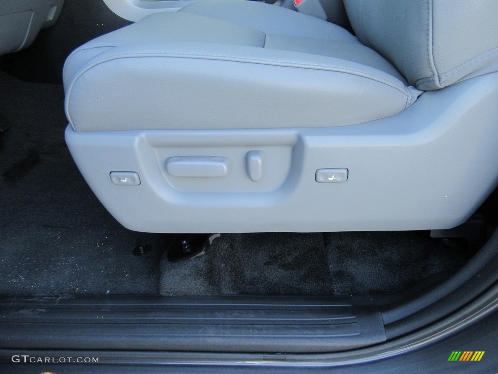 Graphite Interior 2017 Toyota Sequoia SR5 4x4 Photo #117006941