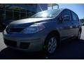 Magnetic Gray - Versa 1.8 SL Hatchback Photo No. 2