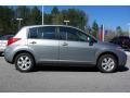 Magnetic Gray - Versa 1.8 SL Hatchback Photo No. 5