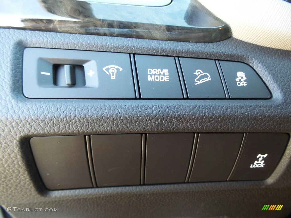 2017 Hyundai Santa Fe Sport AWD Controls Photo #117011543