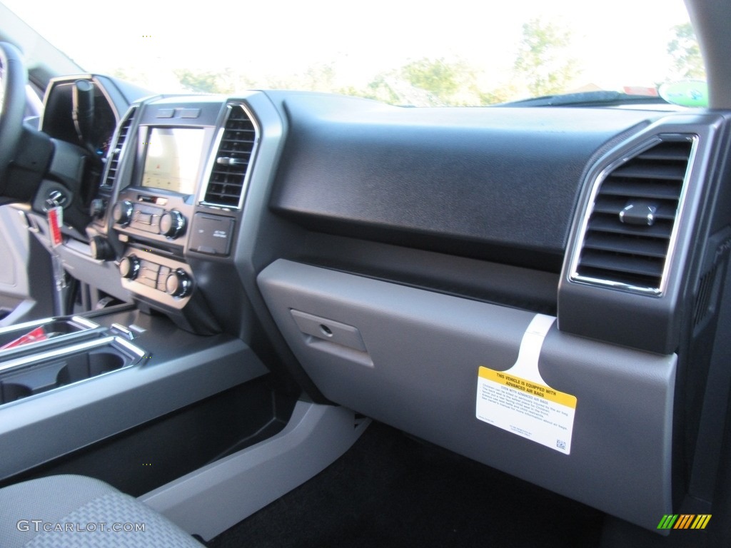 2017 F150 XLT SuperCrew - Ingot Silver / Earth Gray photo #17