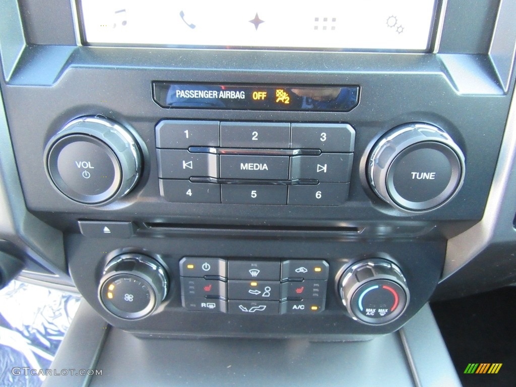2017 F150 XLT SuperCrew - Ingot Silver / Earth Gray photo #27