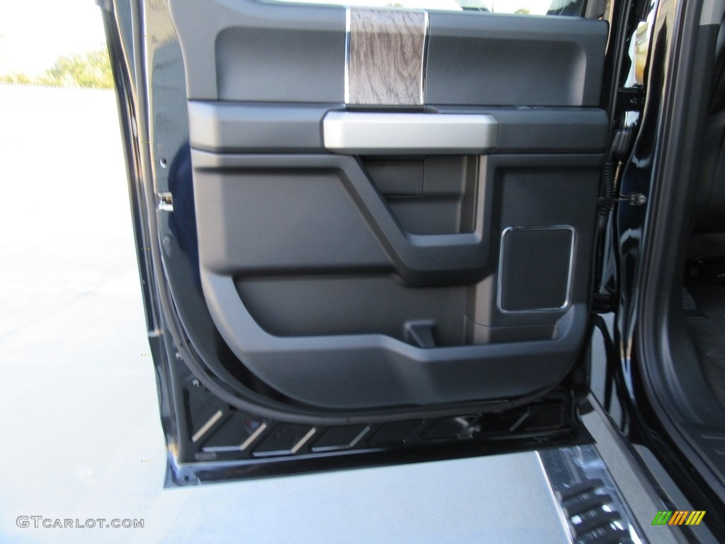 2017 Ford F250 Super Duty Lariat Crew Cab 4x4 Black Door Panel Photo #117013727
