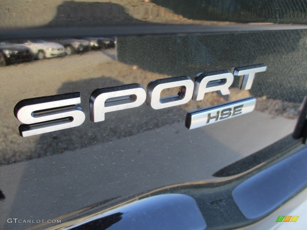 2017 Land Rover Discovery Sport HSE Marks and Logos Photos