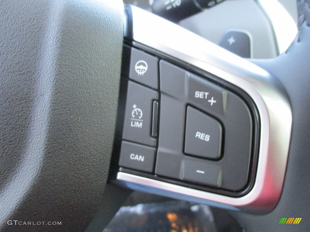 2017 Land Rover Discovery Sport HSE Controls Photo #117020891