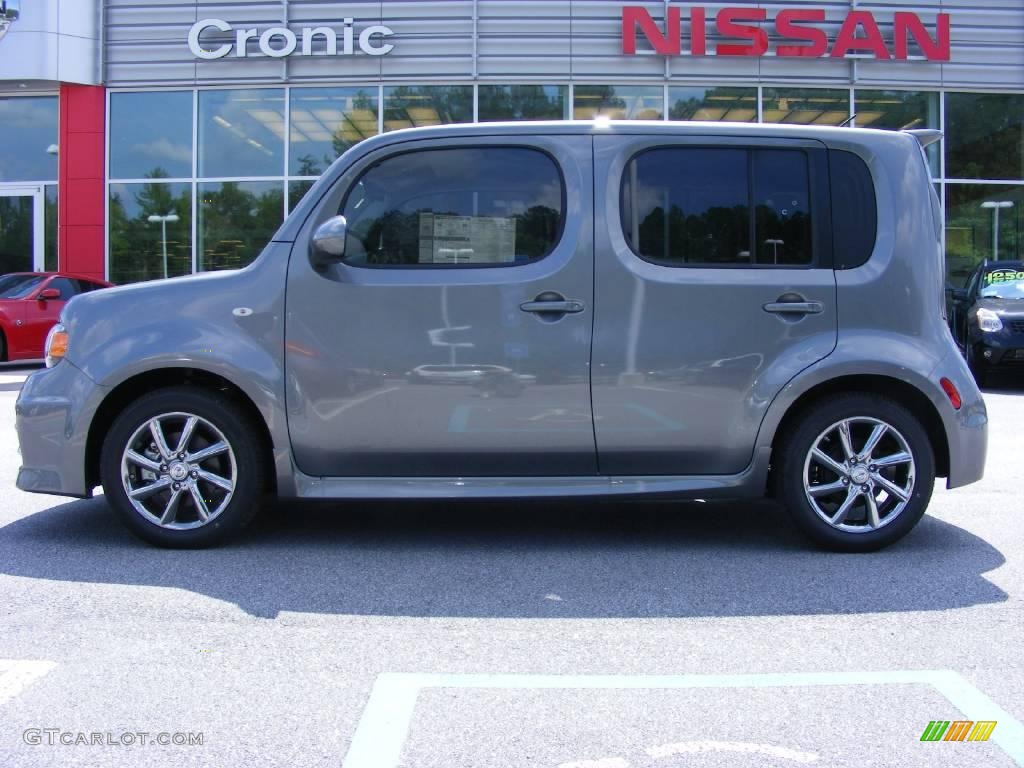 Steel Gray Nissan Cube