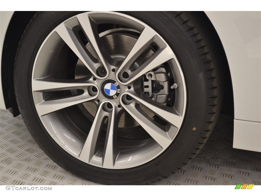 2017 3 Series 330i Sedan - Alpine White / Black photo #6