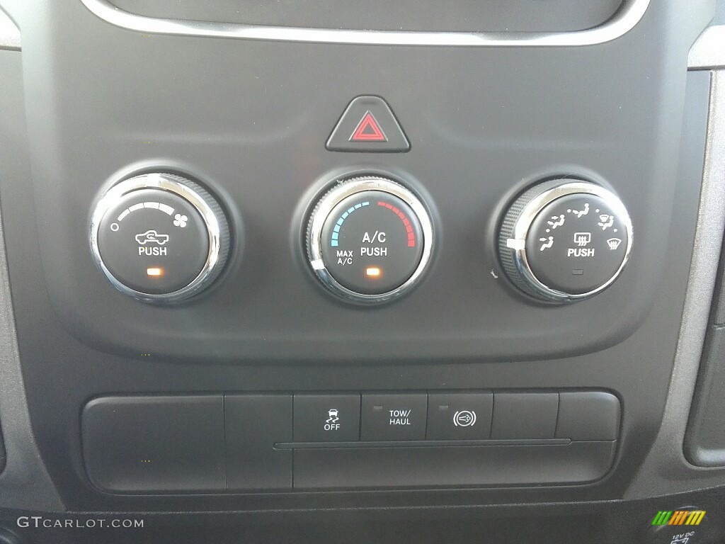 2017 Ram 2500 Tradesman Crew Cab 4x4 Controls Photo #117026240