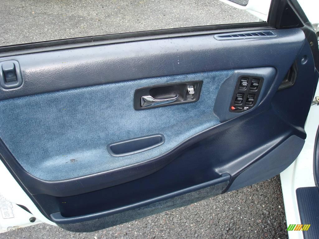 1993 Integra LS Sedan - Frost White / Blue photo #11