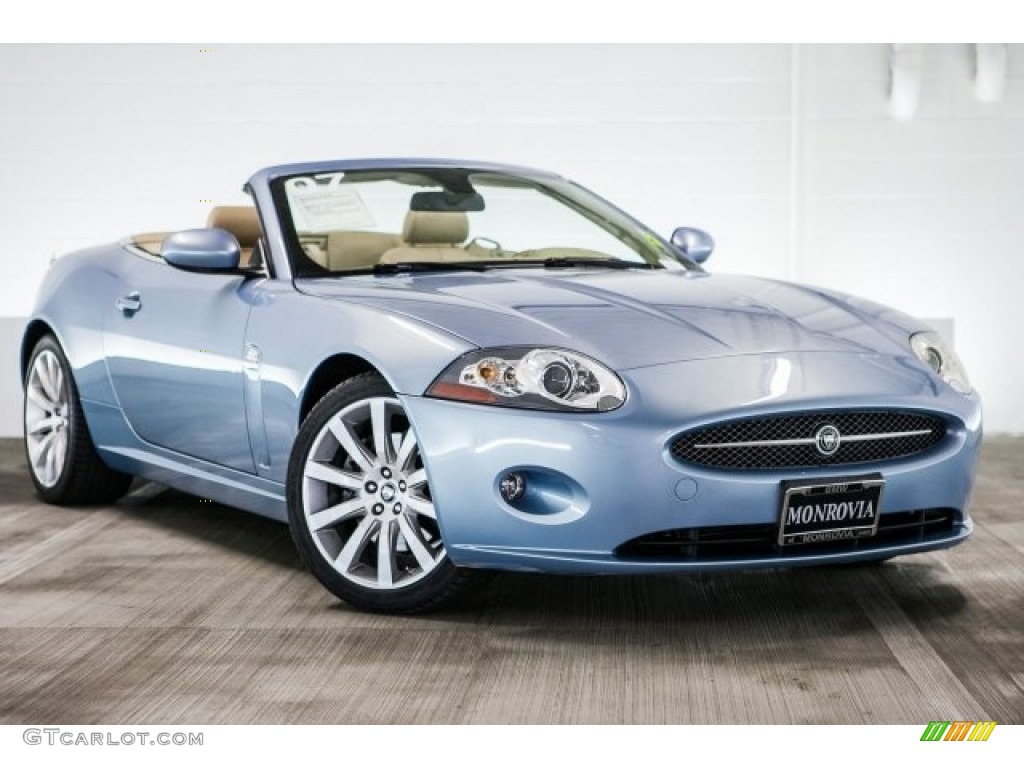 2007 XK XK8 Convertible - Frost Blue Metallic / Caramel photo #11