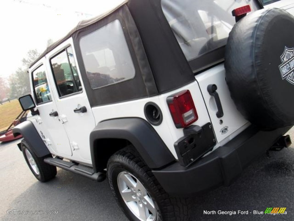 2009 Wrangler Unlimited X 4x4 - Stone White / Dark Slate Gray/Medium Slate Gray photo #30