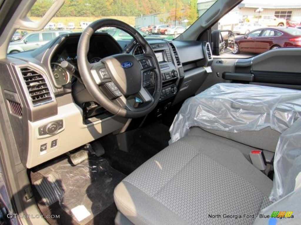 2016 F150 XLT SuperCrew 4x4 - Blue Jeans / Medium Earth Gray photo #30