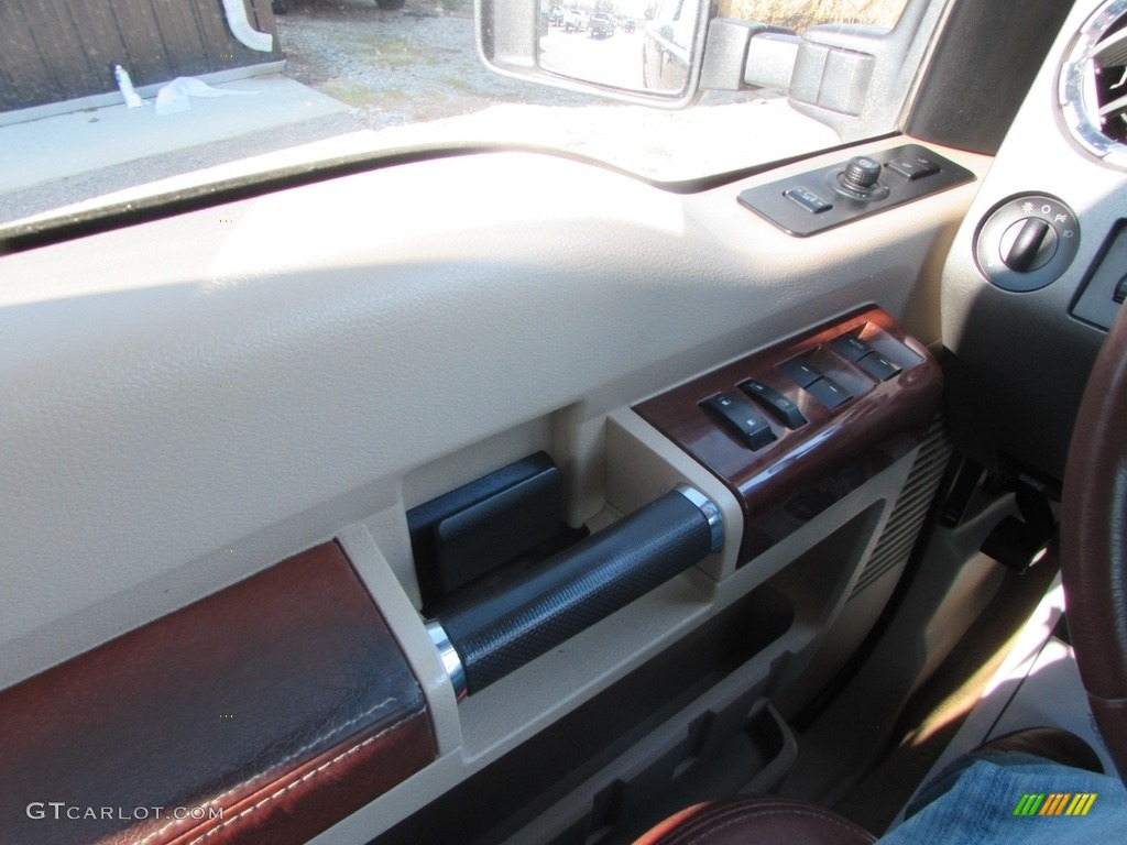 2010 F250 Super Duty King Ranch Crew Cab 4x4 - Forest Green Metallic / Chaparral Leather photo #43