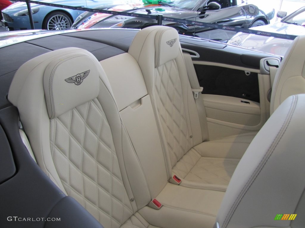 2013 Continental GTC V8  - Glacier White / White photo #37