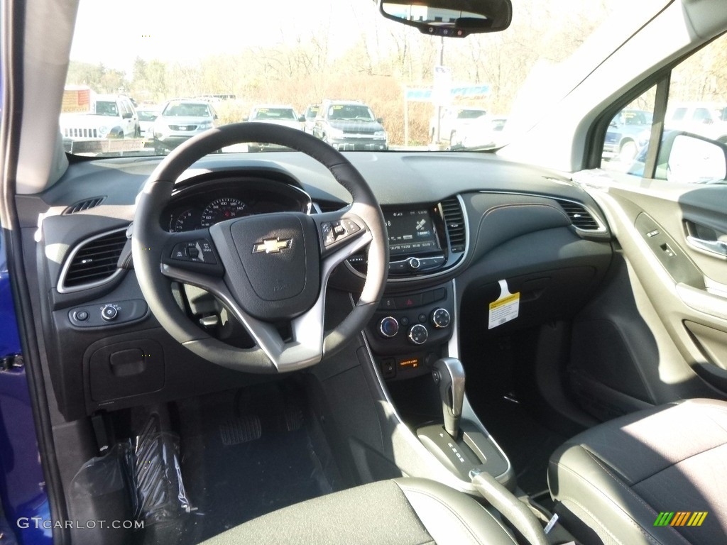 Jet Black Interior 2017 Chevrolet Trax LT AWD Photo #117038267