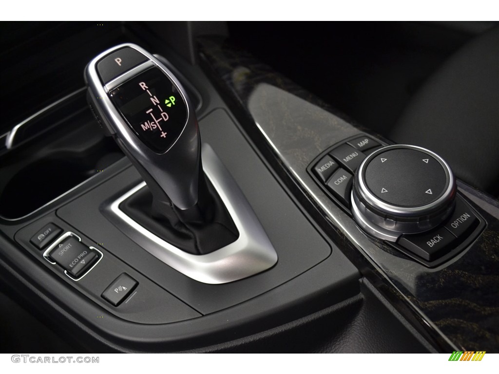 2017 3 Series 330i Sedan - Alpine White / Black photo #12