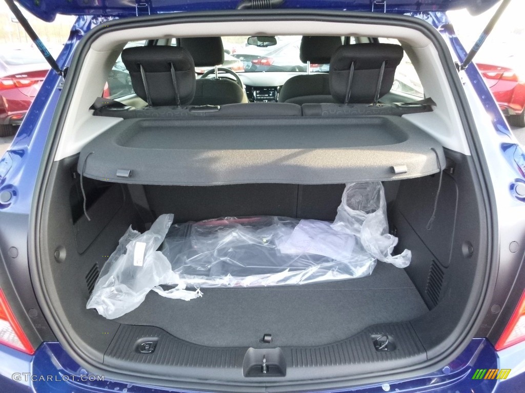 2017 Chevrolet Trax LS AWD Trunk Photos