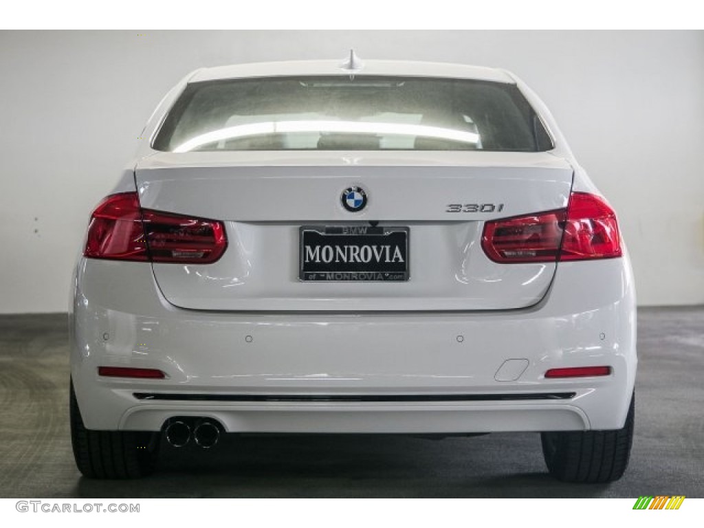 2017 3 Series 330i Sedan - Alpine White / Black photo #4