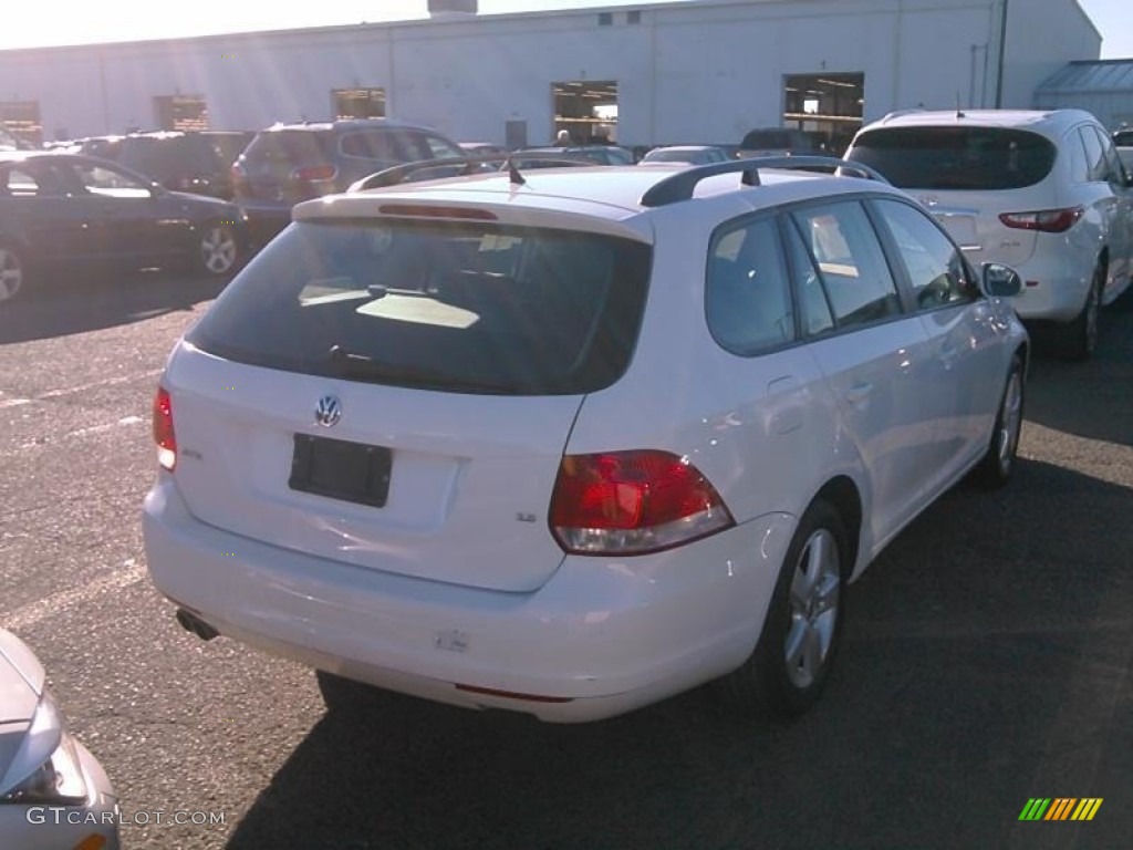 2009 Jetta S SportWagen - Campanella White / Art Grey photo #2