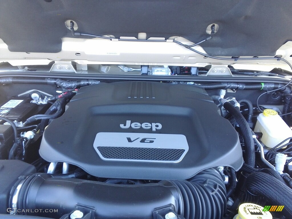 2017 Jeep Wrangler Sahara 4x4 3.6 Liter DOHC 24-Valve VVT V6 Engine Photo #117054240