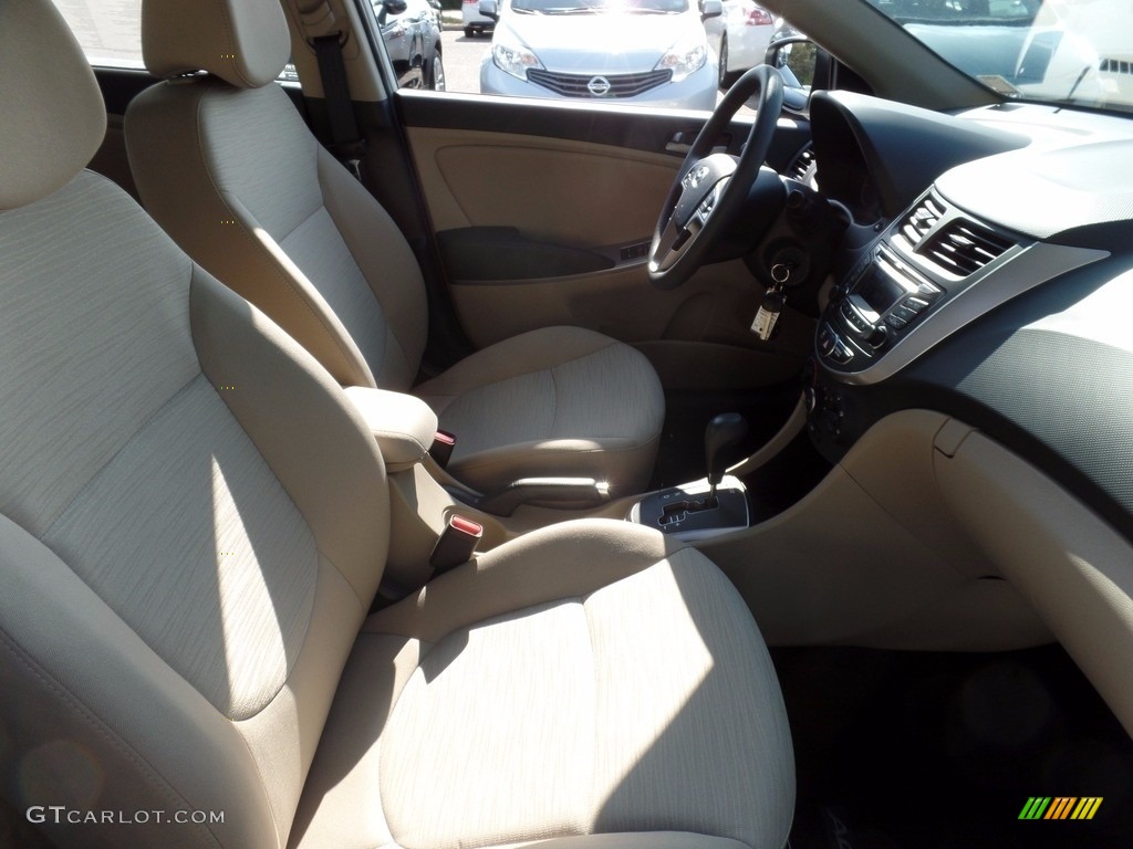 2016 Accent SE Sedan - Century White / Gray photo #13