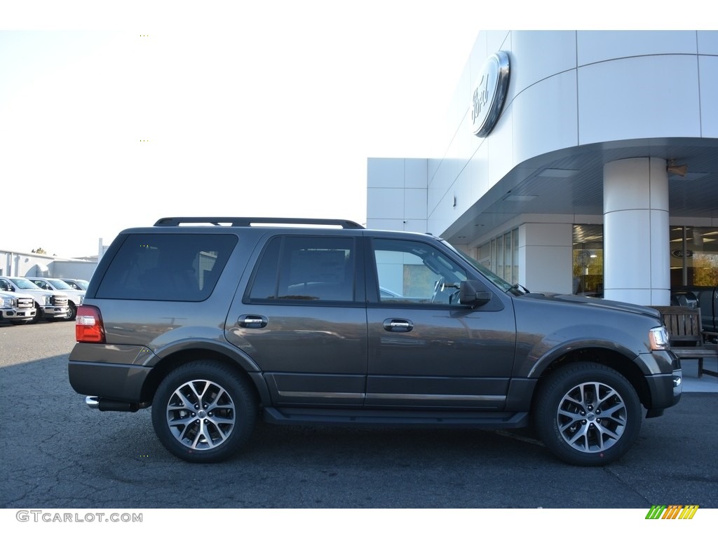 Magnetic 2017 Ford Expedition XLT 4x4 Exterior Photo #117055175